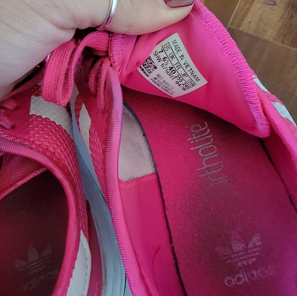 Adidas - Picture 5 of 5